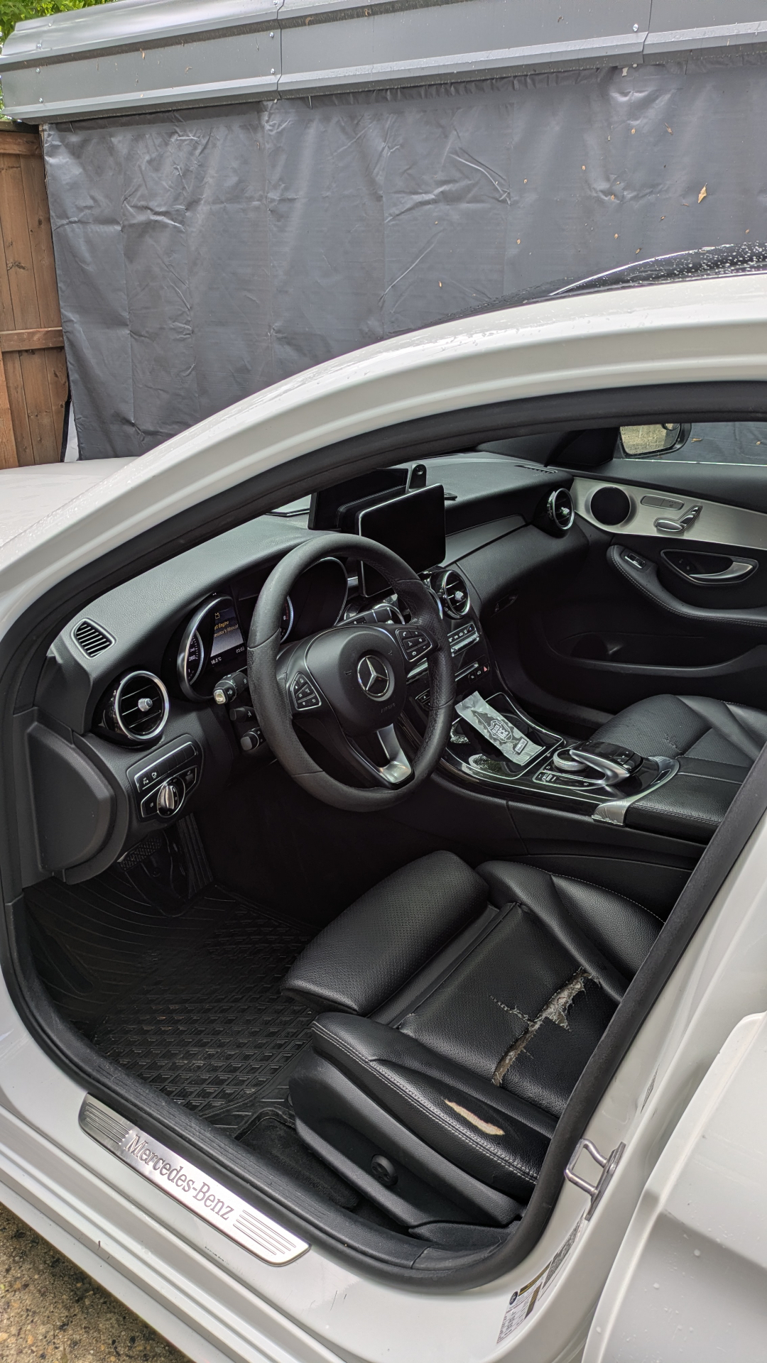 Mercedes C-Class cockpit, spotless leather and trim