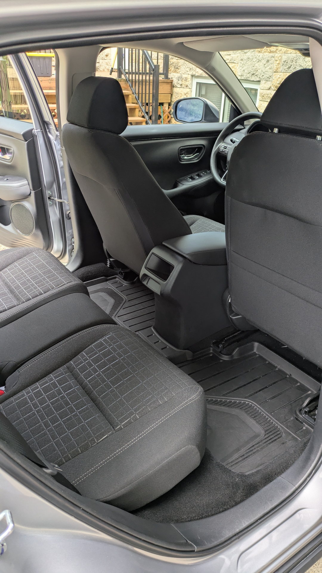 Honda HR-V rear cabin, fabric back to factory fresh